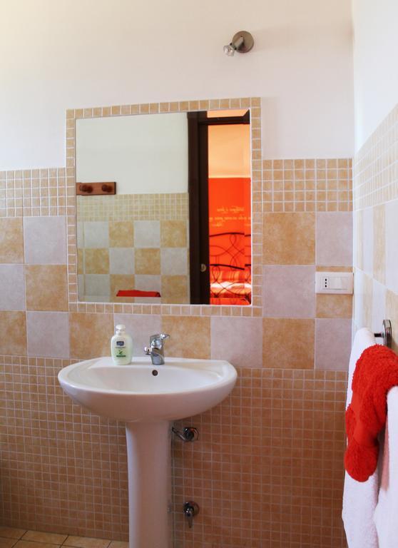 B&B L'Alba Nel Golfo Castelsardo Rom bilde